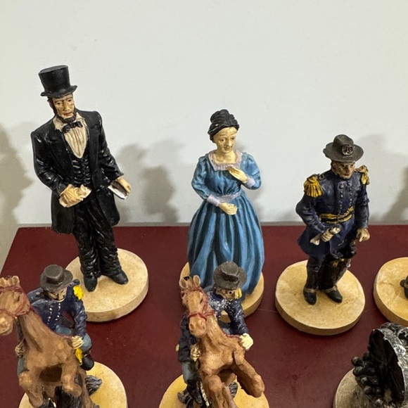 Vintage American Civil War Chess Figurine Set. Hand painted Complete set of 32 - Picture 6 of 9